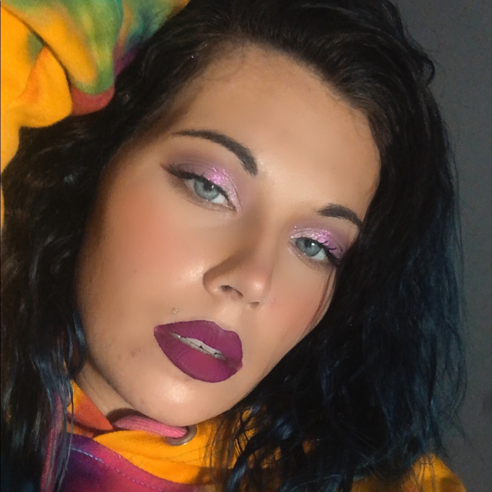 Meet your Posher, Vanessa